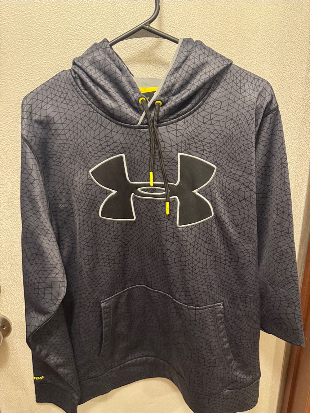 Under Armour Men’s Black Crewneck Hoodie with Yellow Accents
